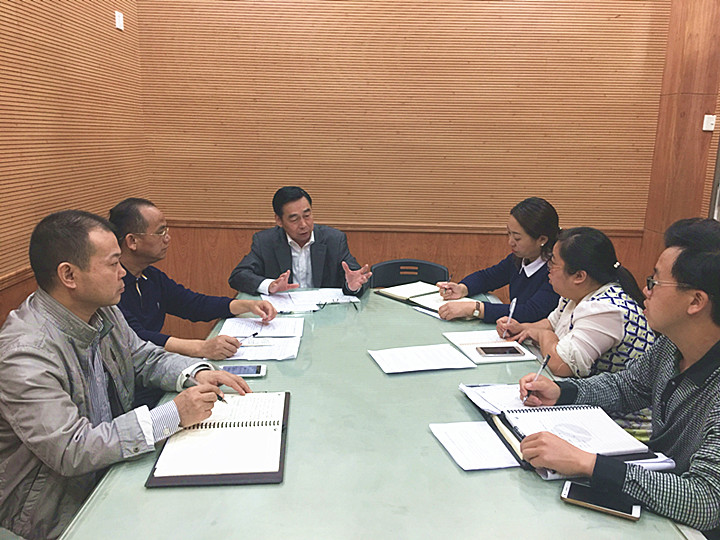 校長掛帥，齊抓共管防“校園欺凌”——深圳市龍華中英文實驗學(xué)校召開校園欺凌專項工作會議