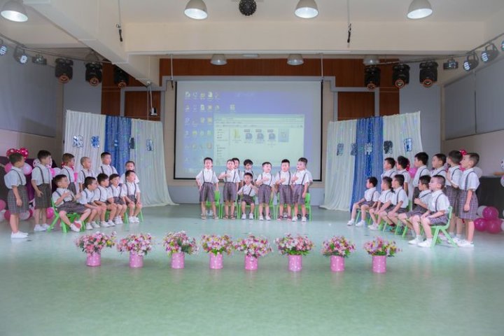 濃濃二幼情，師恩伴我行！—公明二幼大班畢業(yè)典禮！