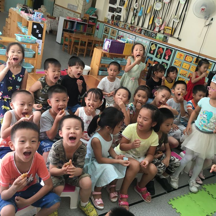 濃濃中秋情，歡樂迎國慶