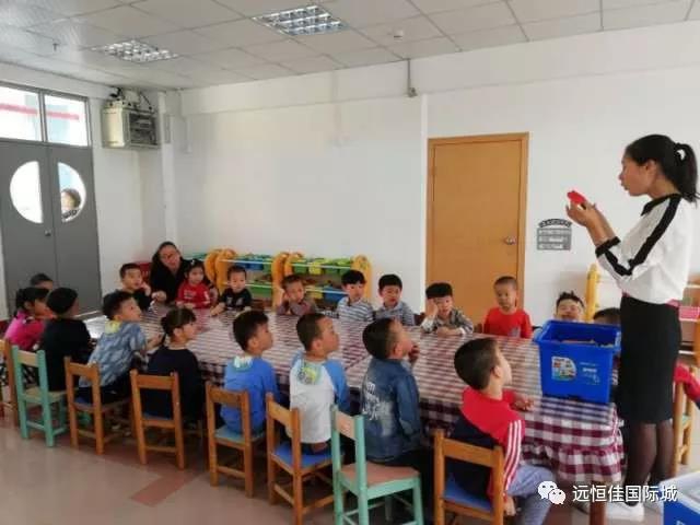 遠恒佳國際教育城專業(yè)師資入駐各幼兒園——樂高、沙畫興趣班正式開課啦！