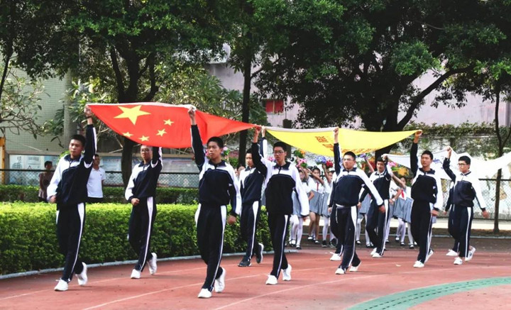 師生九月收獲滿滿，升旗儀式集體表彰